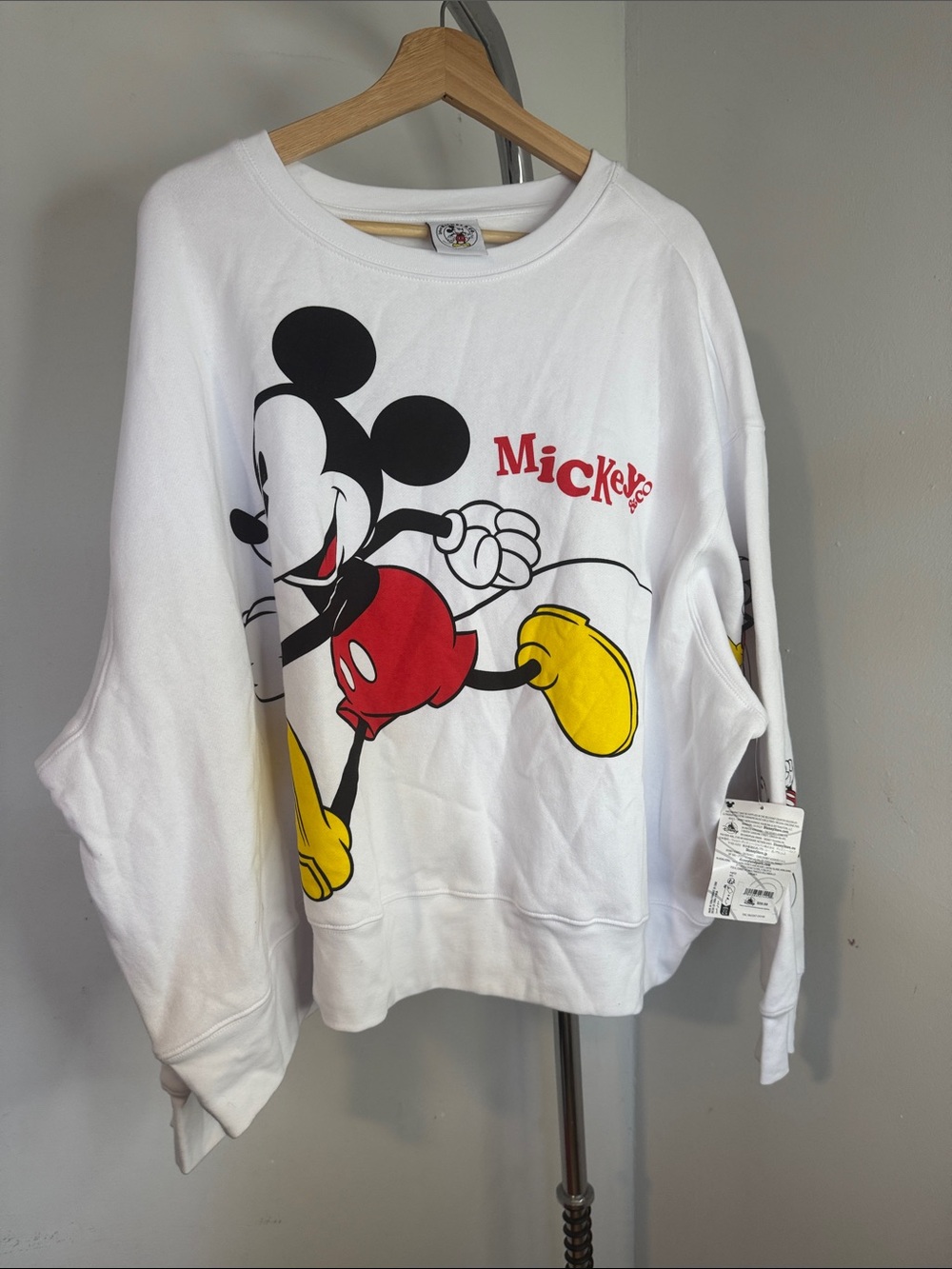 NWT Disney Mickey Mouse Graphic Sweatshirt - White with Red & Yellow
Size 1X